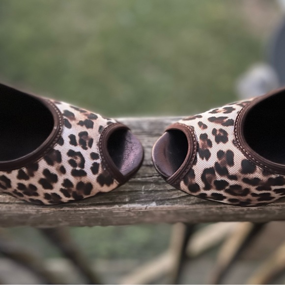 Donald J Pliner Couture Zorba heels in Cheetah - Picture 7 of 7